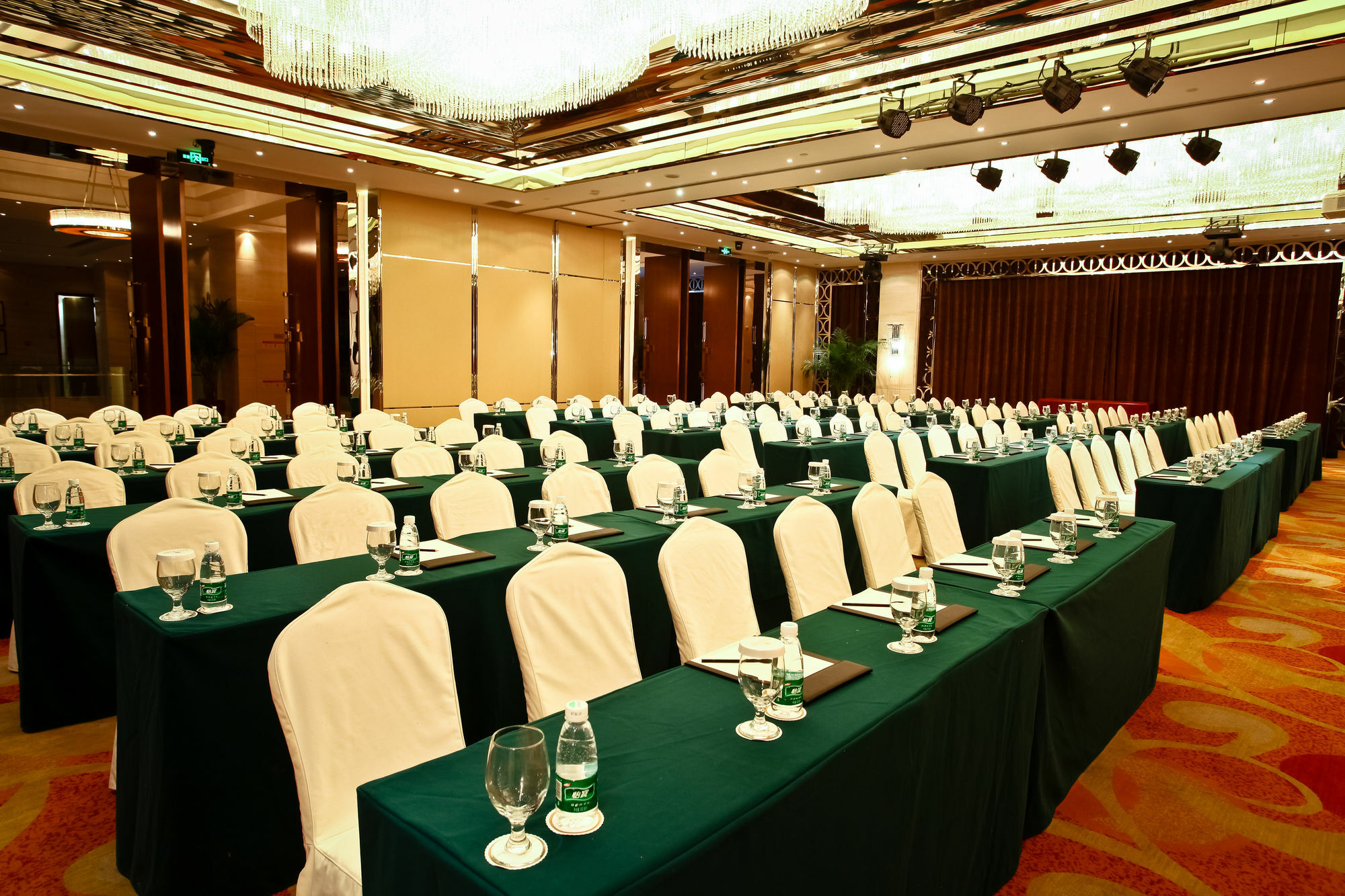 Celebrity Upper Class Hotel Čcheng-tu Exteriér fotografie